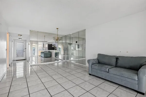 Property Slideshow image 3 of 3 | 650 sw 124th ter 404p, Pembroke Pines, FL, 33027