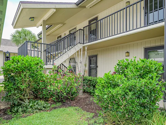 Property Slideshow image 3 of 36 | 23 plantation dr 102, Vero Beach, FL, 32966