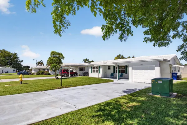 Property Slideshow image 3 of 51 | 3121 e golf blvd, Pompano Beach, FL, 33064