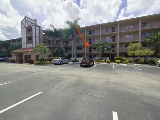 Property Slideshow image 2 of 22 | 7280 amberly ln 207, Delray Beach, FL, 33446