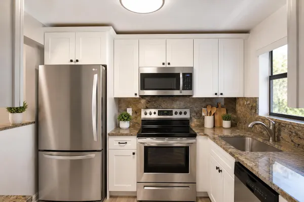 Property Slideshow image 2 of 16 | 4640 lucerne lakes blvd 205, Lake Worth, FL, 33467