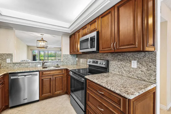 Property Slideshow image 3 of 29 | 5054 golfview ct 1514, Delray Beach, FL, 33484