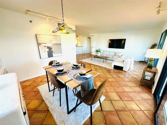 Property Slideshow image 2 of 19 | 7370 s oriole blvd 607, Delray Beach, FL, 33446