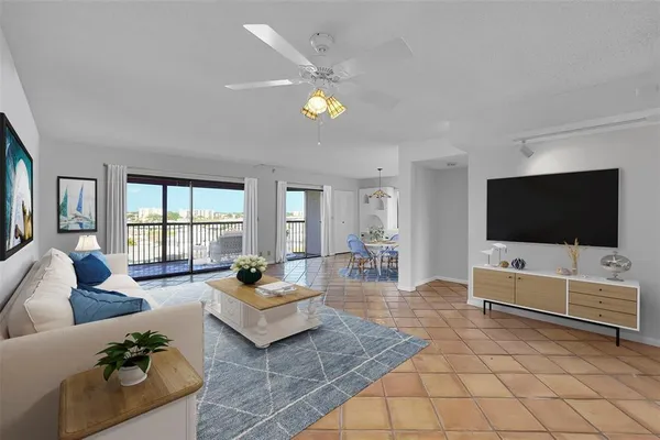 Property Slideshow image 3 of 19 | 7370 s oriole blvd 607, Delray Beach, FL, 33446
