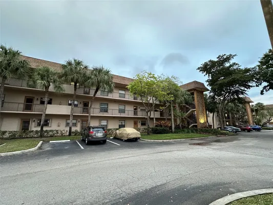 Property Slideshow image 2 of 23 | 6090 n sabal palm blvd 110, Tamarac, FL, 33319