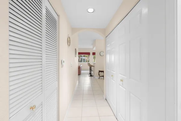 Property Slideshow image 3 of 29 | 7735 yardley dr, Tamarac, FL, 33321