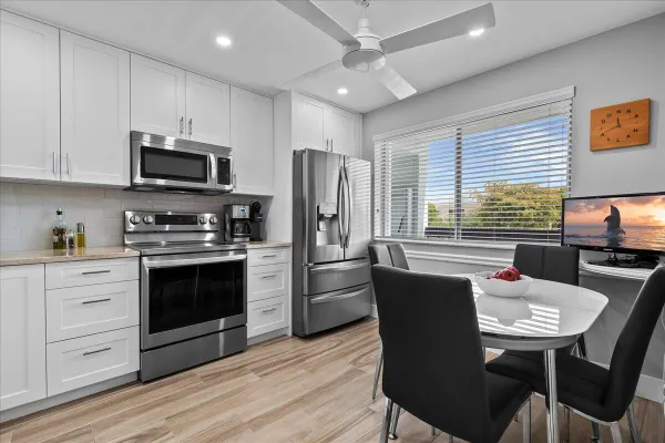 Property Slideshow image 2 of 52 | 6698 10th ave 305, Lake Worth, FL, 33467