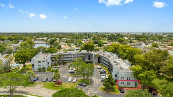 Property Slideshow image 3 of 69 | 9200 lime bay blvd 115, Tamarac, FL, 33321
