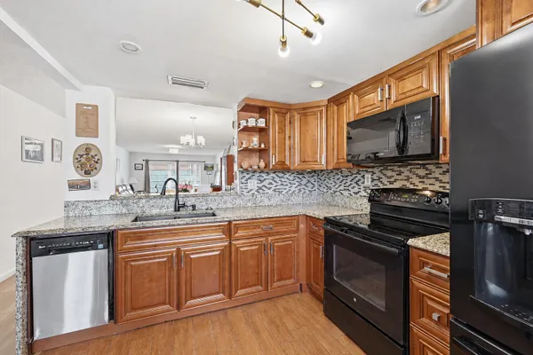 Property Slideshow image 2 of 37 | 3005 portofino isle m2, Coconut Creek, FL, 33066