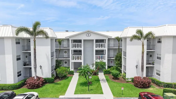 Property Slideshow image 2 of 46 | 8 colonial club dr 303, Boynton Beach, FL, 33435