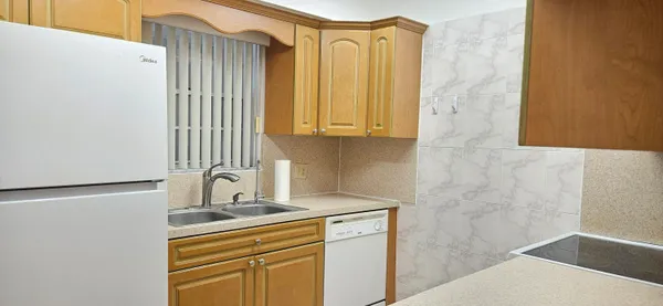 Property Slideshow image 3 of 18 | 12003 poinciana blvd 204, Royal Palm Beach, FL, 33411