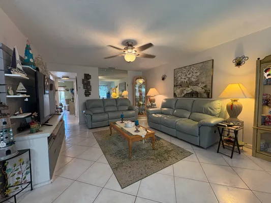 Property Slideshow image 3 of 35 | 175 bedford g, West Palm Beach, FL, 33417