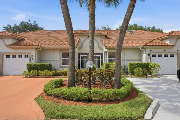Property Slideshow image 2 of 26 | 9857 summerbrook ter b, Boynton Beach, FL, 33437