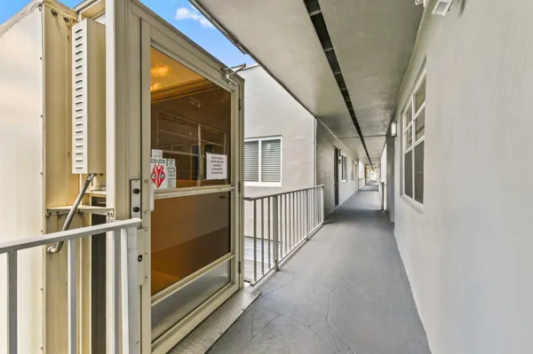 Property Slideshow image 3 of 40 | 908 normandy s, Delray Beach, FL, 33484
