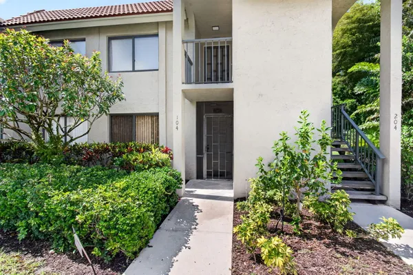 Property Slideshow image 2 of 40 | 5561 fairway park dr 104, Boynton Beach, FL, 33437