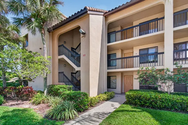 Property Slideshow image 3 of 58 | 10174 mangrove dr 201, Boynton Beach, FL, 33437