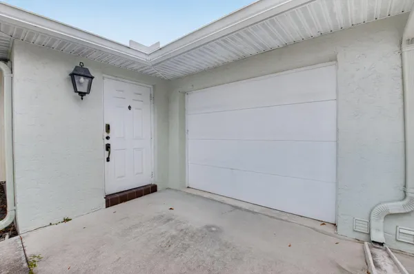 Property Slideshow image 3 of 46 | 4335 pear tree cir a, Boynton Beach, FL, 33436