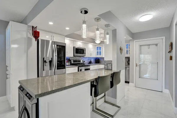 Property Slideshow image 3 of 41 | 5860 nw 44th st 314, Lauderhill, FL, 33319