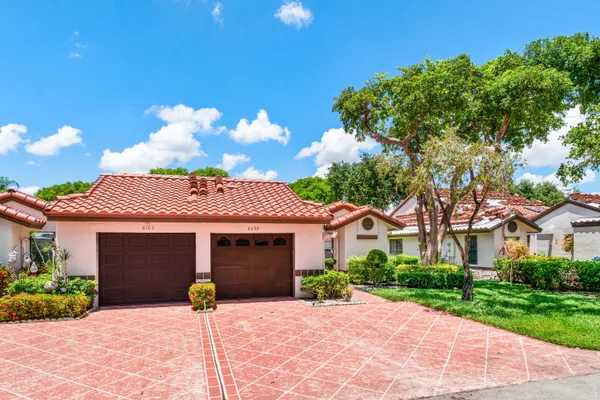 Property Slideshow image 2 of 53 | 6099 kings gate cir, Delray Beach, FL, 33484