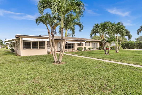 Property Slideshow image 3 of 52 | 840 n high point blvd blvd b, Delray Beach, FL, 33445