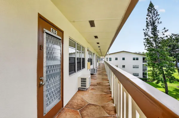 Property Slideshow image 2 of 42 | 415 mansfield j, Boca Raton, FL, 33434