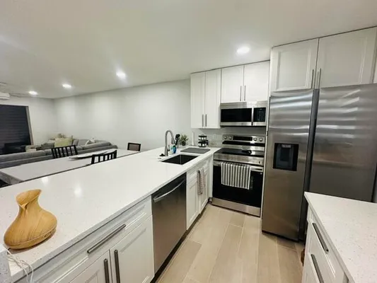 Property Slideshow image 3 of 45 | 2601 ne 3rd ct 1050, Boynton Beach, FL, 33435