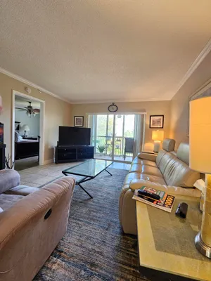 Property Slideshow image 3 of 21 | 9537 weldon cir, Tamarac, FL, 33321