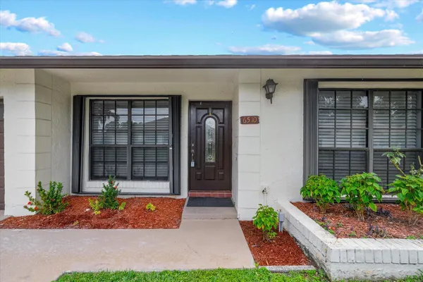 Property Slideshow image 3 of 26 | 6510 olivewood cir, Greenacres, FL, 33463