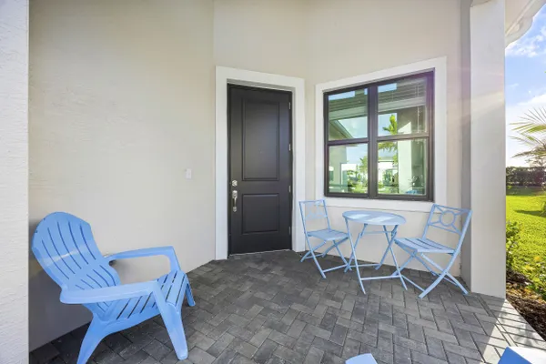 Property Slideshow image 3 of 40 | 15890 key biscayne ln, Westlake, FL, 33470
