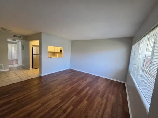 Property Slideshow image 3 of 12 | 3320 lake osborne dr 109, Lake Worth Beach, FL, 33461