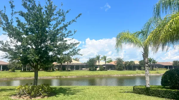 Property Slideshow image 3 of 3 | 5040 pendelton sq, Vero Beach, FL, 32967