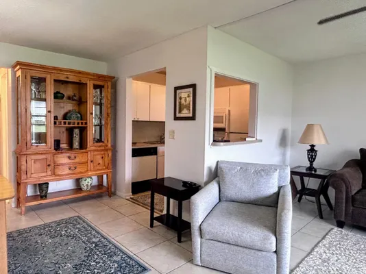 Property Slideshow image 3 of 33 | 680 w horizons w w 103, Boynton Beach, FL, 33435