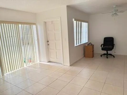 Property Slideshow image 3 of 14 | 187 stratford n 187, West Palm Beach, FL, 33417