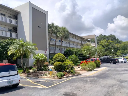 Property Slideshow image 2 of 68 | 2903 victoria cir n2, Coconut Creek, FL, 33066