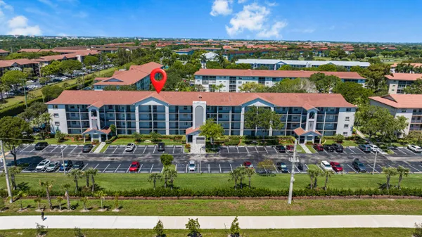 Property Slideshow image 2 of 20 | 1400 sw 124th ter 406q, Pembroke Pines, FL, 33027
