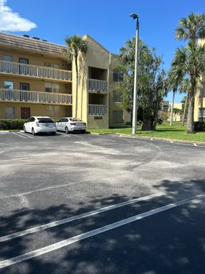 Property Slideshow image 2 of 11 | 5800 nw 64th ave 311, Tamarac, FL, 33319