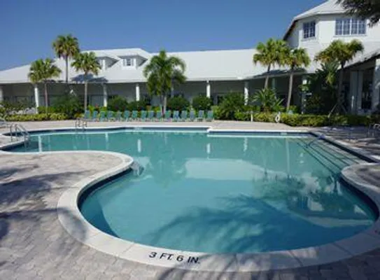 Property Slideshow image 2 of 11 | 2649 clipper cir, West Palm Beach, FL, 33411