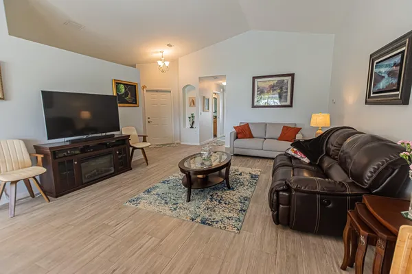Property Slideshow image 3 of 53 | 472 sw talquin ln, Port St. Lucie, FL, 34986