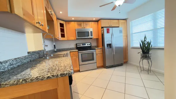 Property Slideshow image 3 of 25 | 2404 antigua, Coconut Creek, FL, 33066