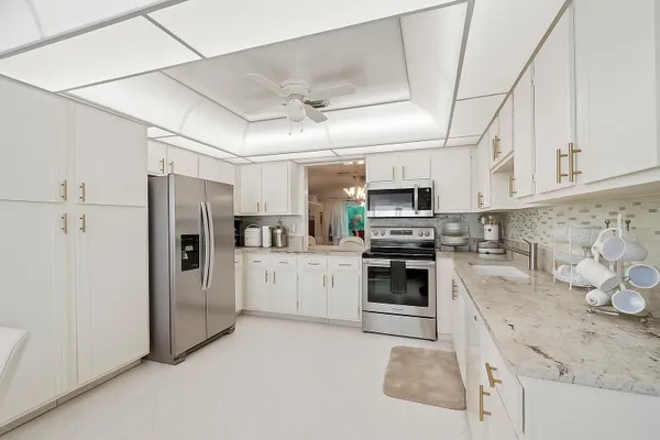 Property Slideshow image 3 of 29 | 5010 privet pl 101, Delray Beach, FL, 33484
