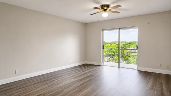 Property Slideshow image 2 of 18 | 4880 nw 22nd st 309, Lauderhill, FL, 33313