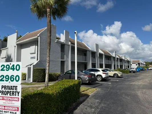 Property Slideshow image 2 of 9 | 2940 sw 22nd ave 7020, Delray Beach, FL, 33445