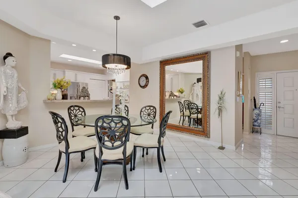 Property Slideshow image 3 of 54 | 12610 crystal pointe dr c, Boynton Beach, FL, 33437