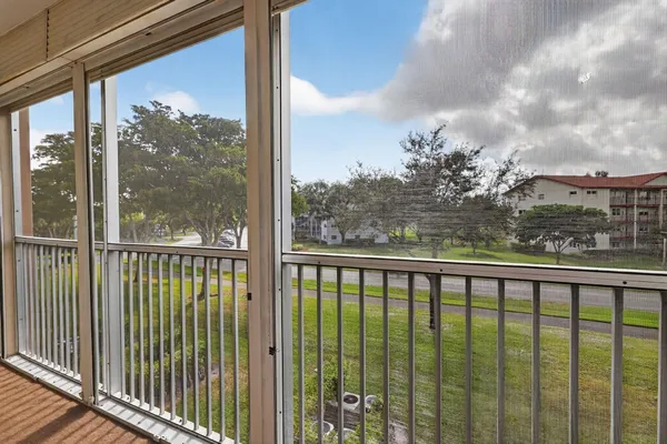 Property Slideshow image 2 of 42 | 12750 sw 4th ct 307j, Pembroke Pines, FL, 33027