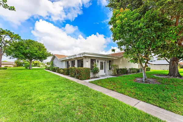 Property Slideshow image 2 of 39 | 900 nw 30th ave d, Delray Beach, FL, 33445