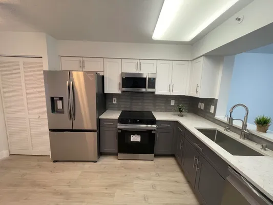 Property Slideshow image 3 of 43 | 14111 royal vista dr 202, Delray Beach, FL, 33484