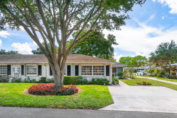 Property Slideshow image 3 of 31 | 10141 s 41st dr dr 193, Boynton Beach, FL, 33436