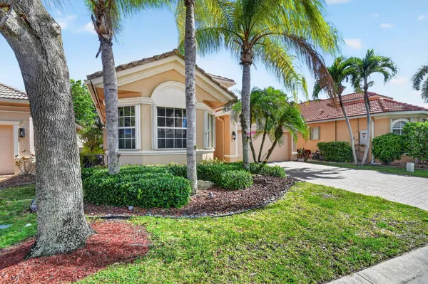 Property Slideshow image 2 of 84 | 7200 veneto dr, Boynton Beach, FL, 33437