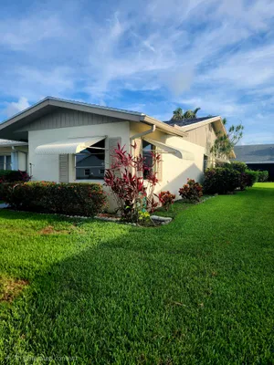 Property Slideshow image 3 of 22 | 5421 mariesa ave, West Palm Beach, FL, 33417