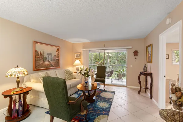 Property Slideshow image 2 of 38 | 13000 sw 15th ct 311u, Pembroke Pines, FL, 33027